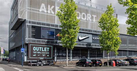 nike oosterbaan|Nike Unite Amsterdam Osdorp. AMSTERDAM, NLD. Nike.com GB.